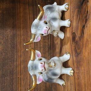 1960s UcagCo Made in Japan Bull Cow Salt & Pepper Shakers